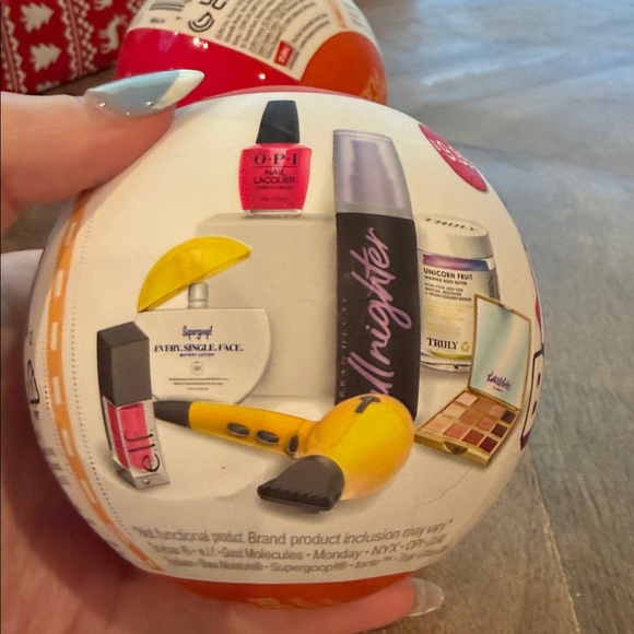 Zuru Mini Brands Ulta Beauty Collectible Blind Ball [TWO INCLUDED AND SEALED] - Picture 3 of 5